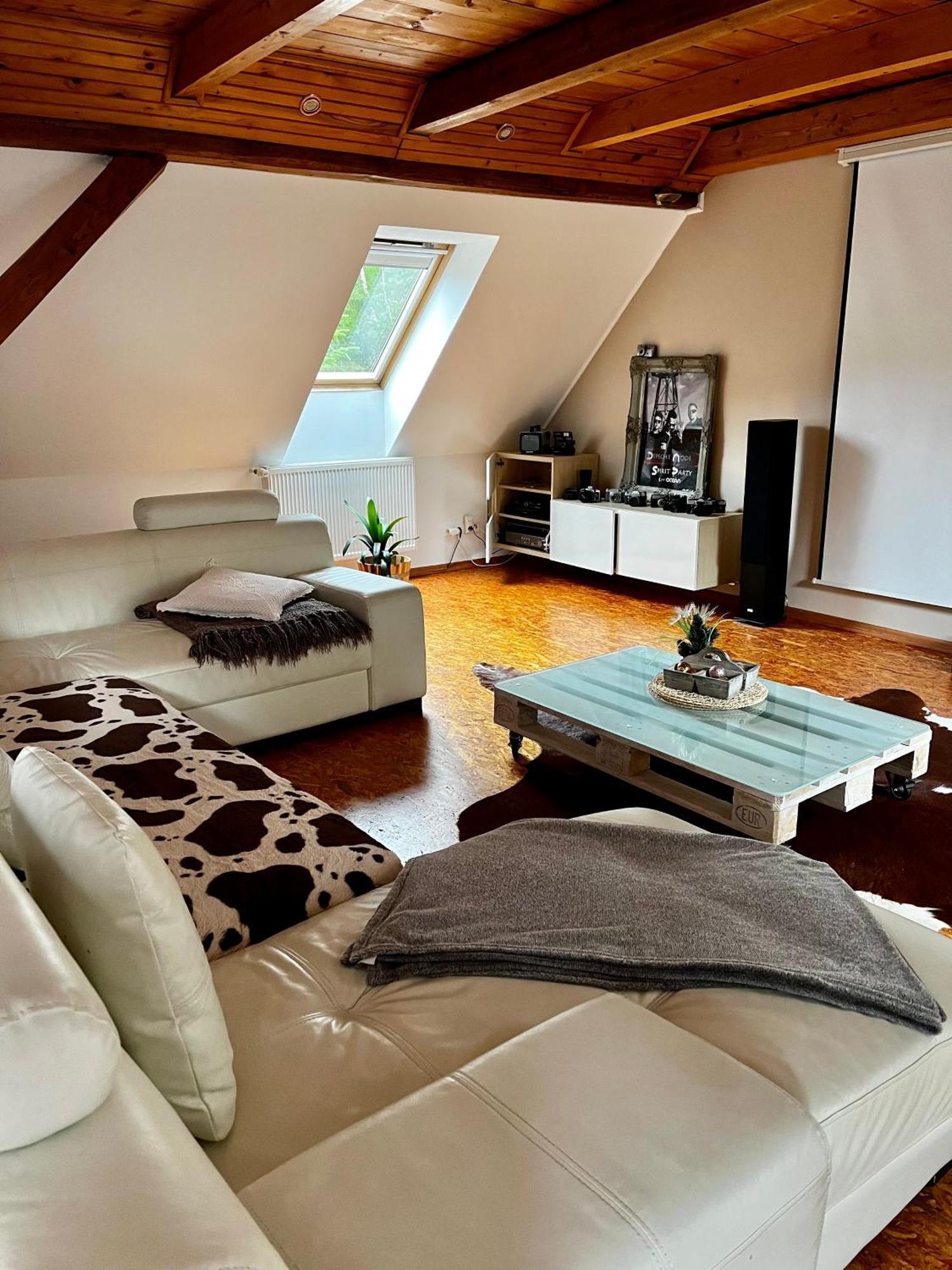 Na Horách, Plešivec Apartamento